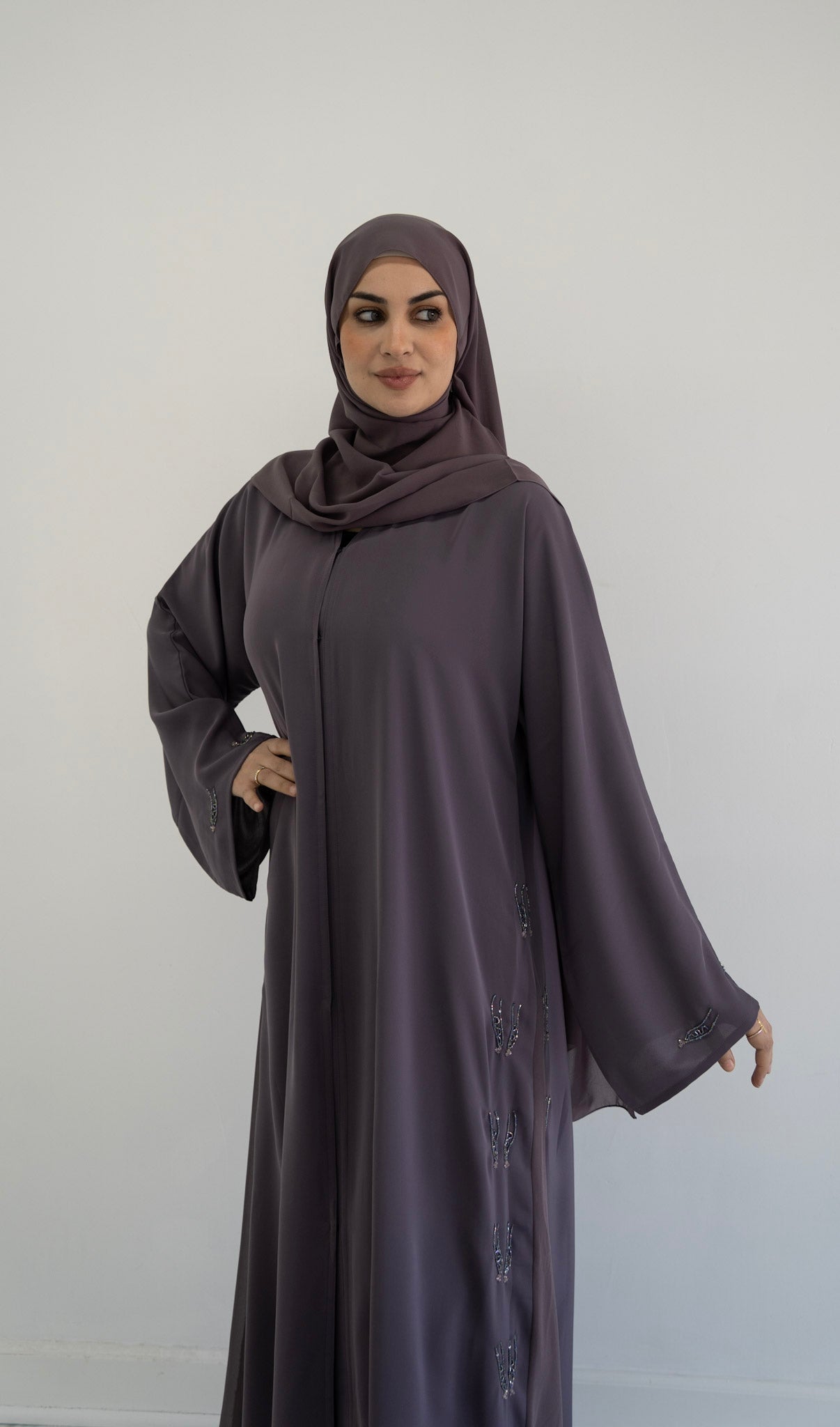 Noor Elara Abaya