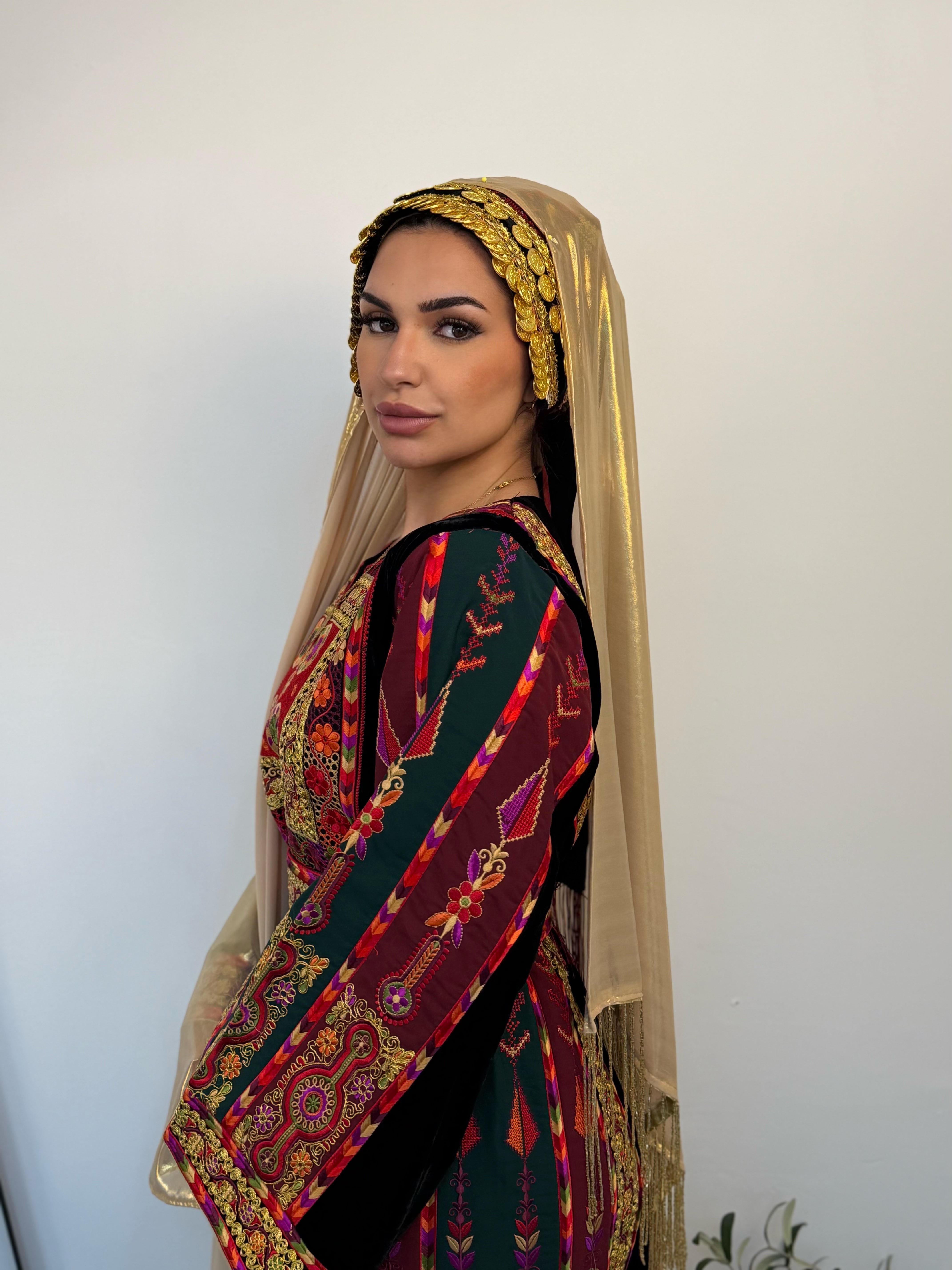 Nour Heritage Embroidered Thobe