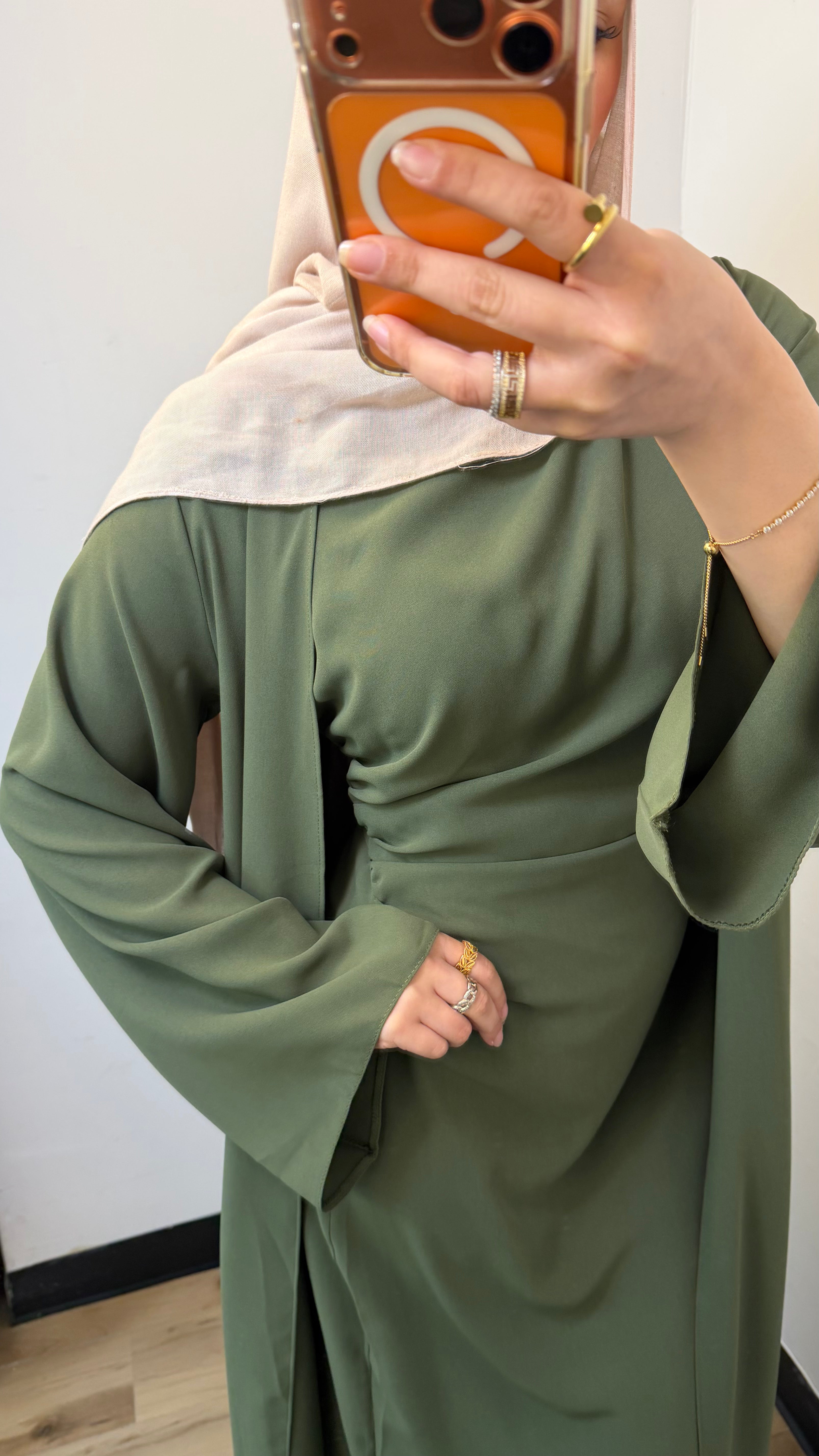 Nayla Abaya