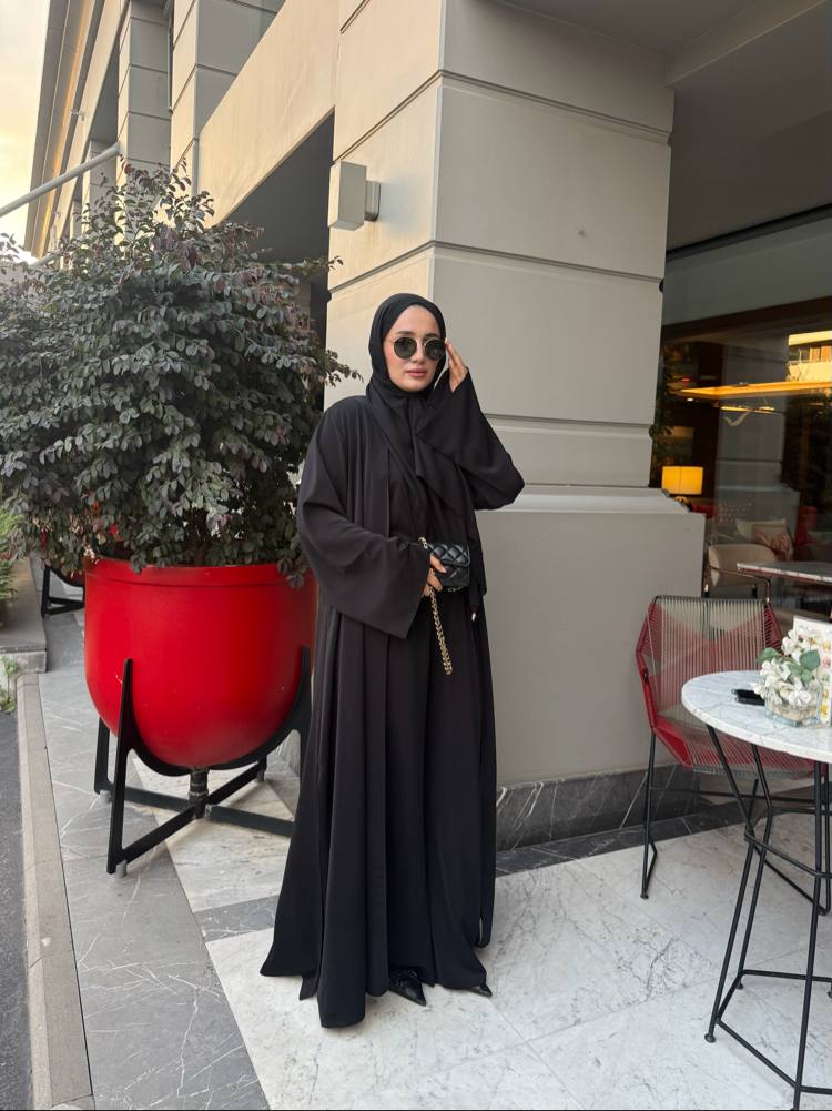 Malak Three-Piece Set
