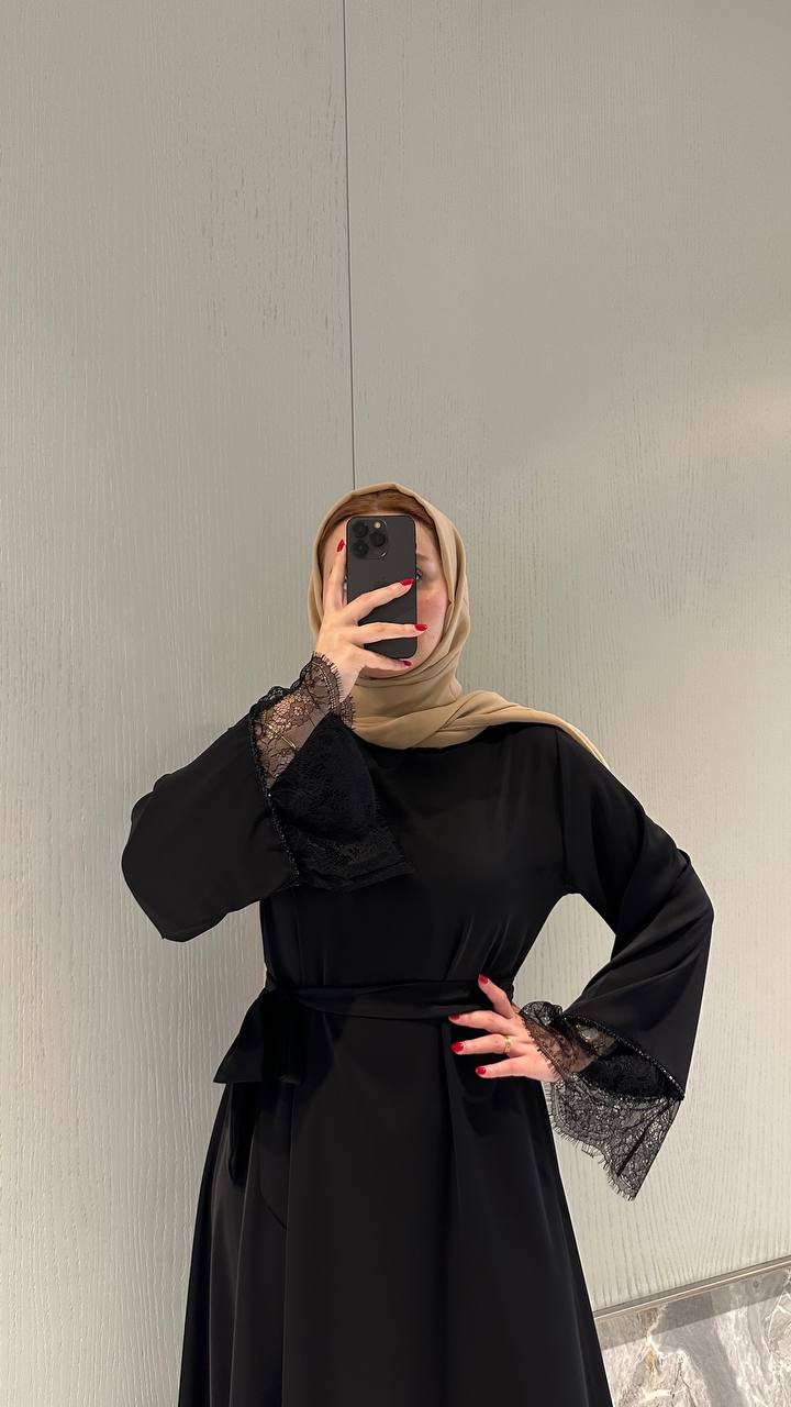 Jumana Lace Dress