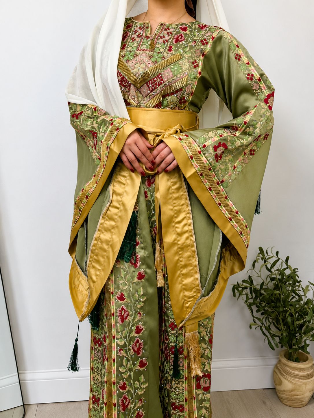 Zaina Royal Thobe
