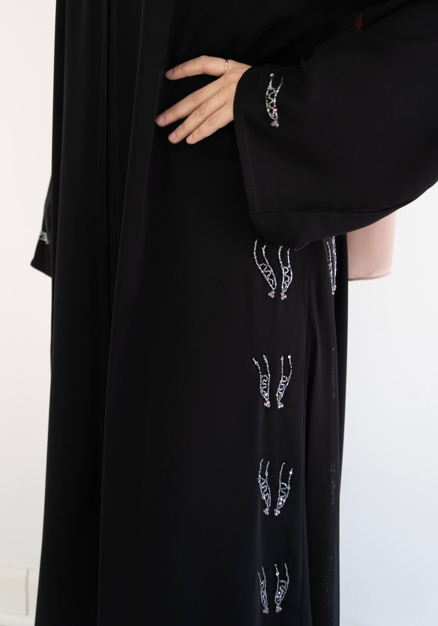 Noor Elara Abaya