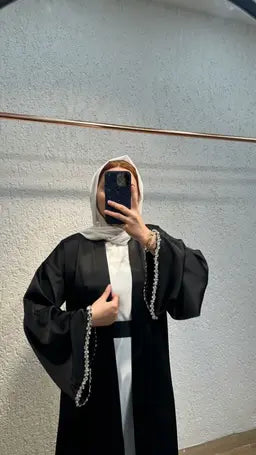Nadira Abaya