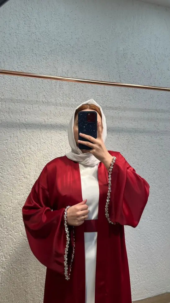 Nadira Abaya