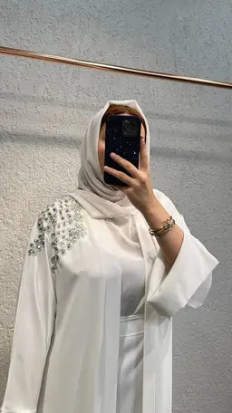 Mira Abaya