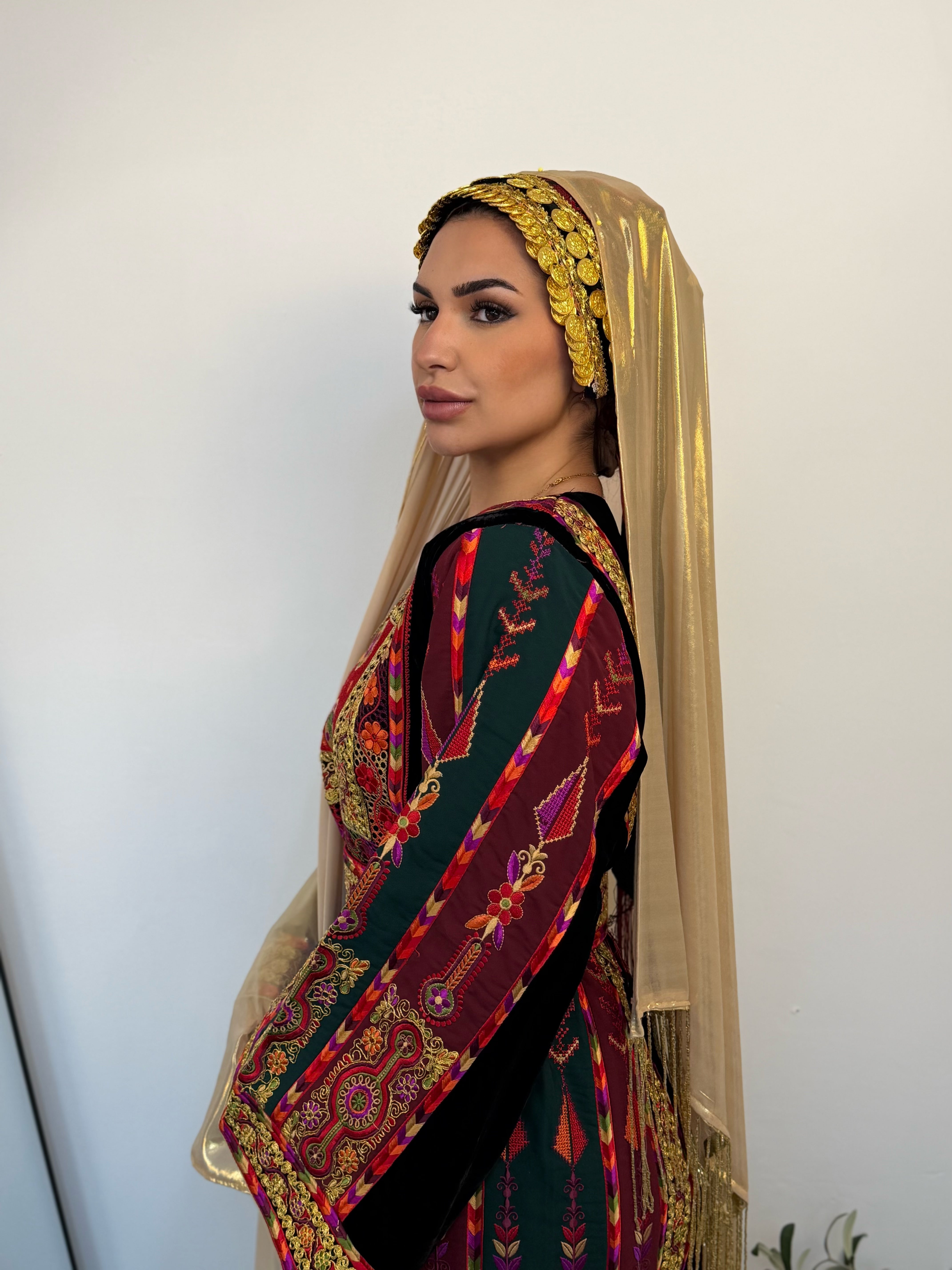 Nour Heritage Embroidered Thobe