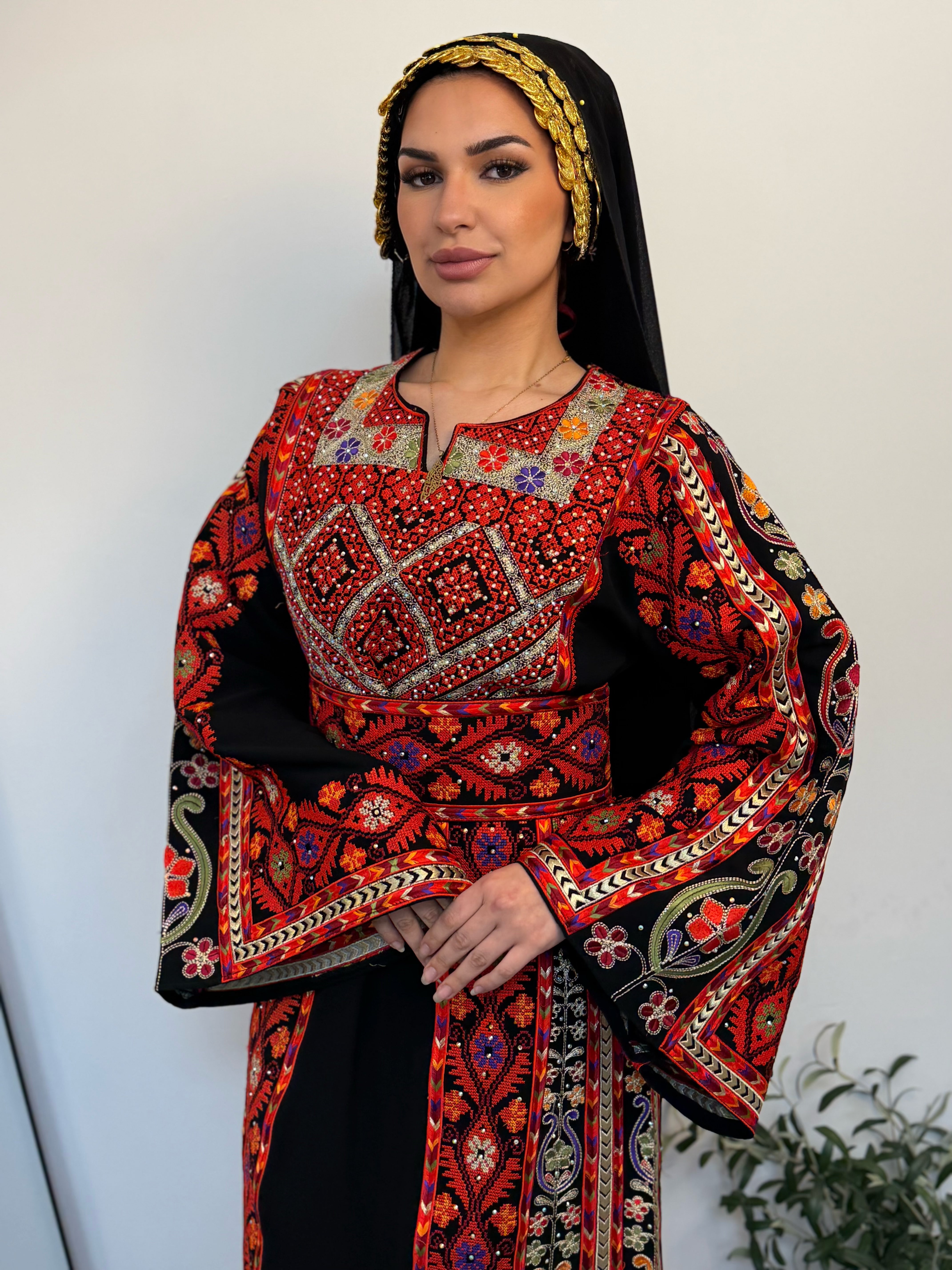 Rania Black Embroidered Thobe
