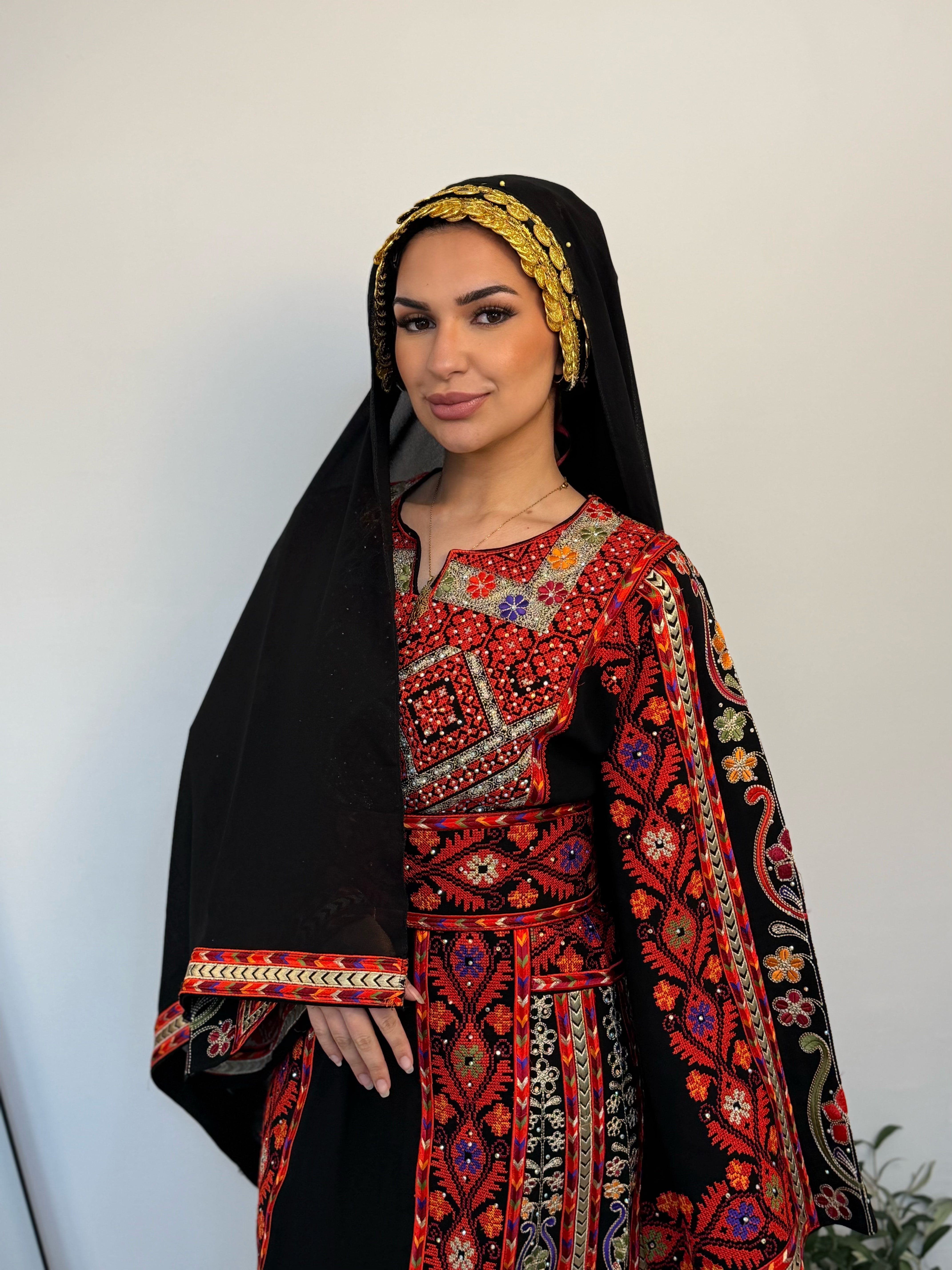 Rania Black Embroidered Thobe