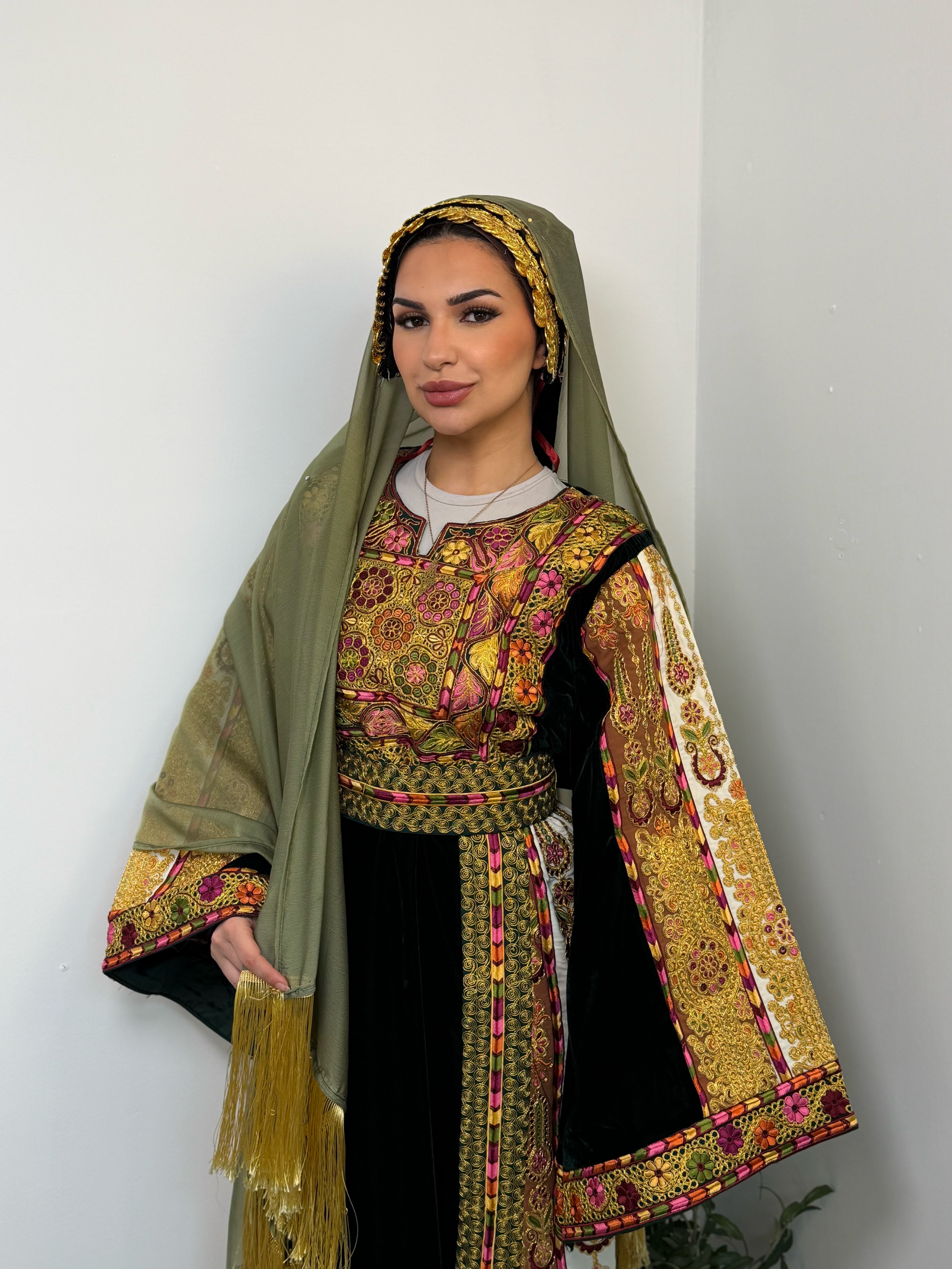 Mariam Olive Embroidered Thobe