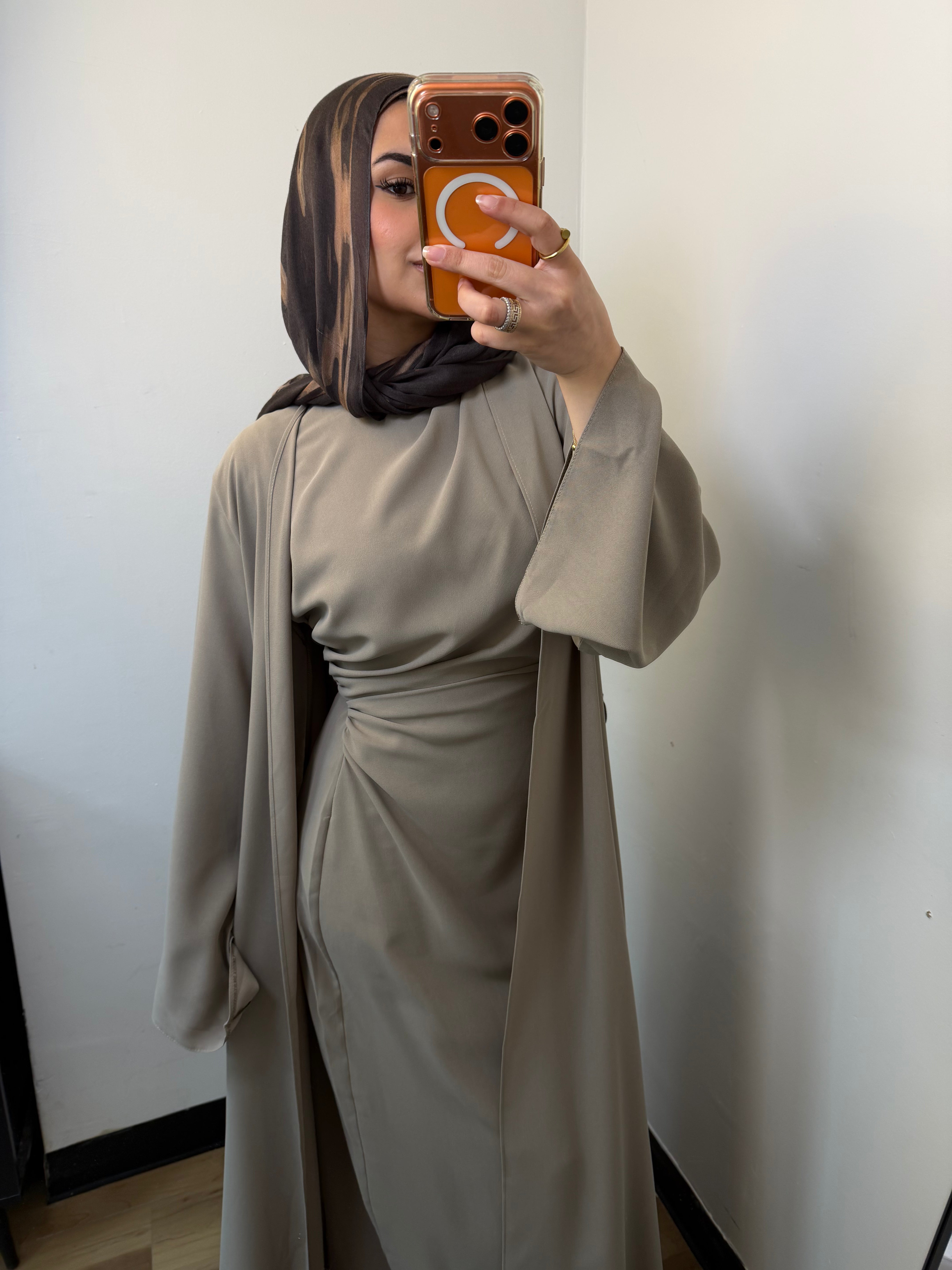 Nayla Abaya