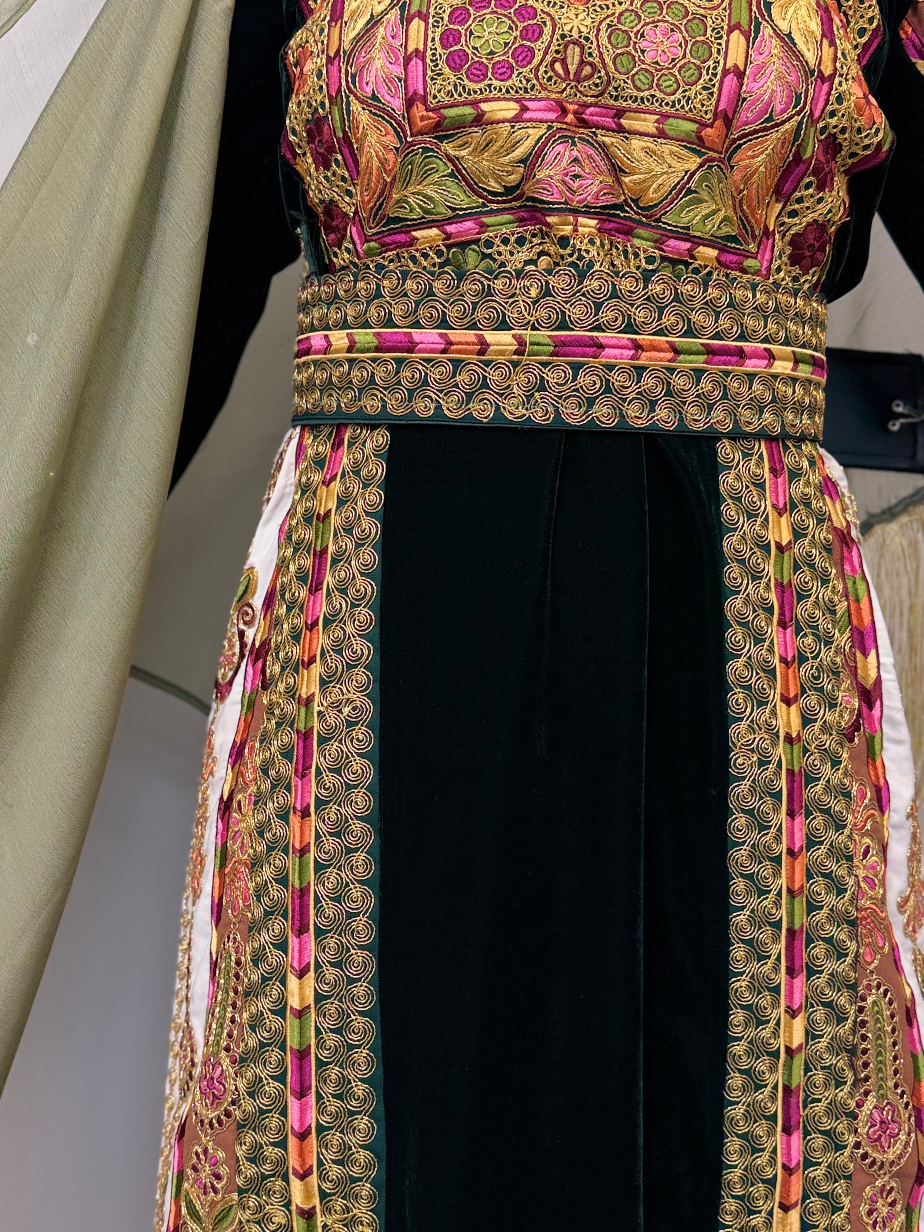 Mariam Olive Embroidered Thobe