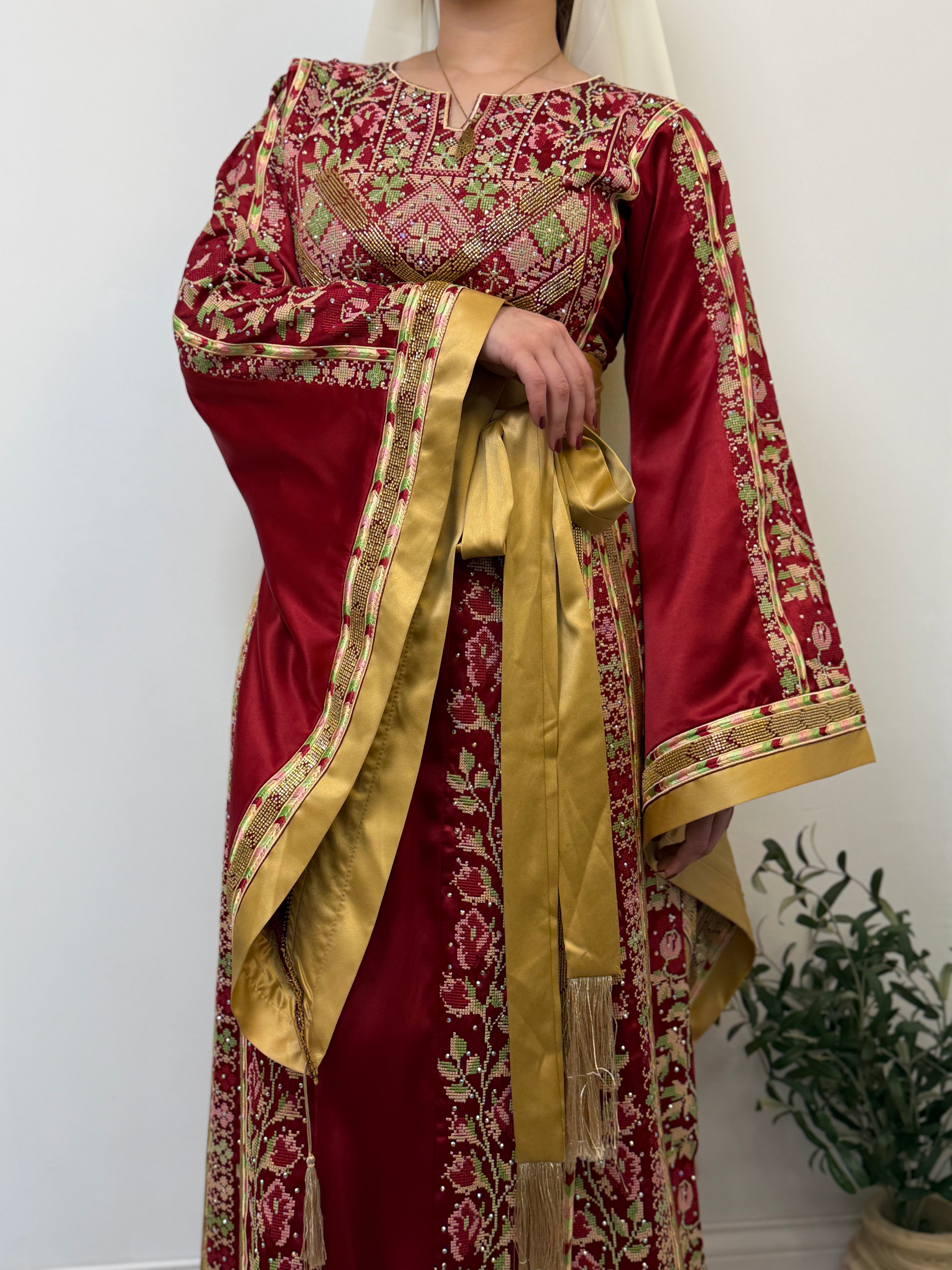 Sultana Scarlet Thobe