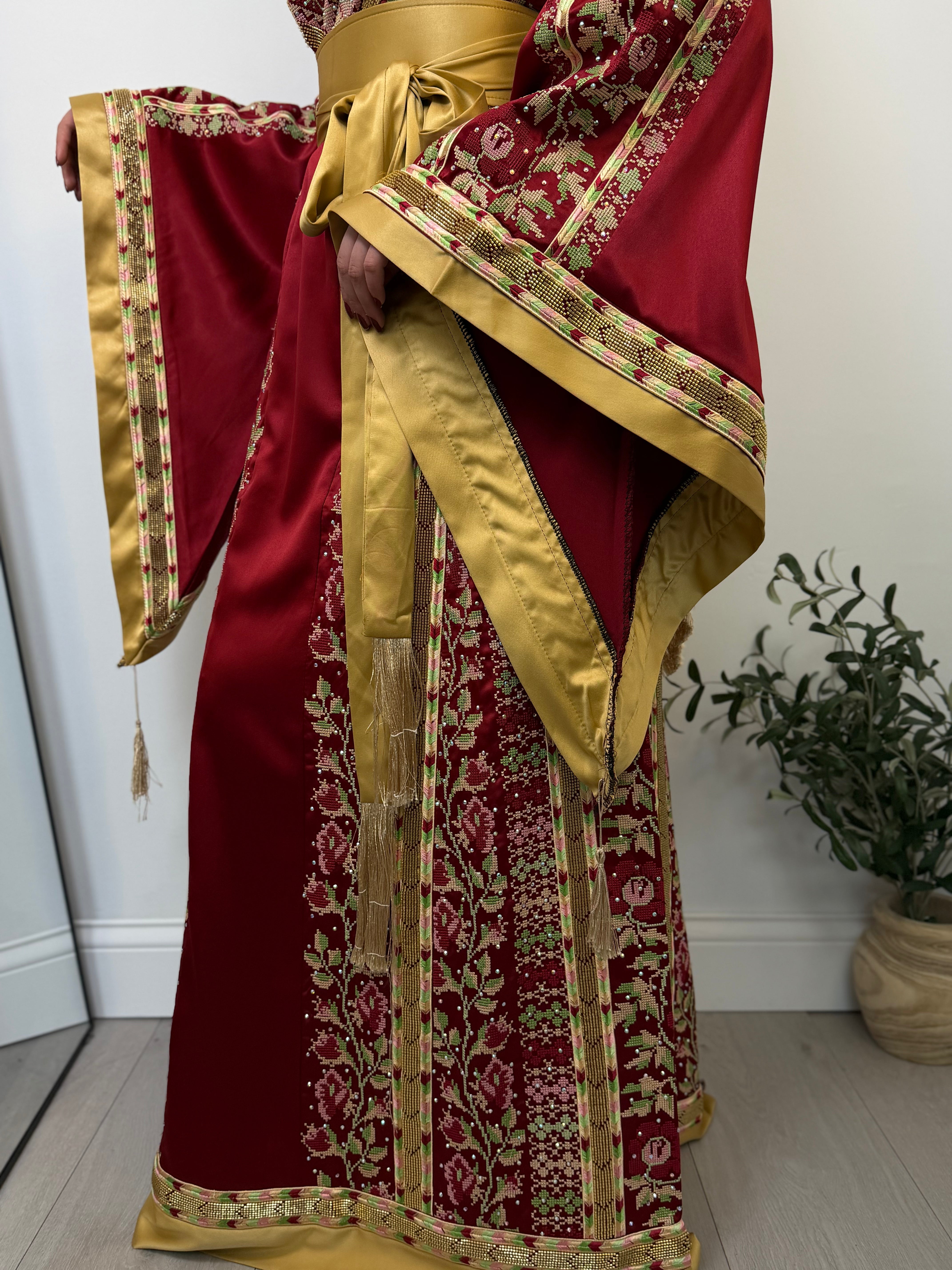 Sultana Scarlet Thobe
