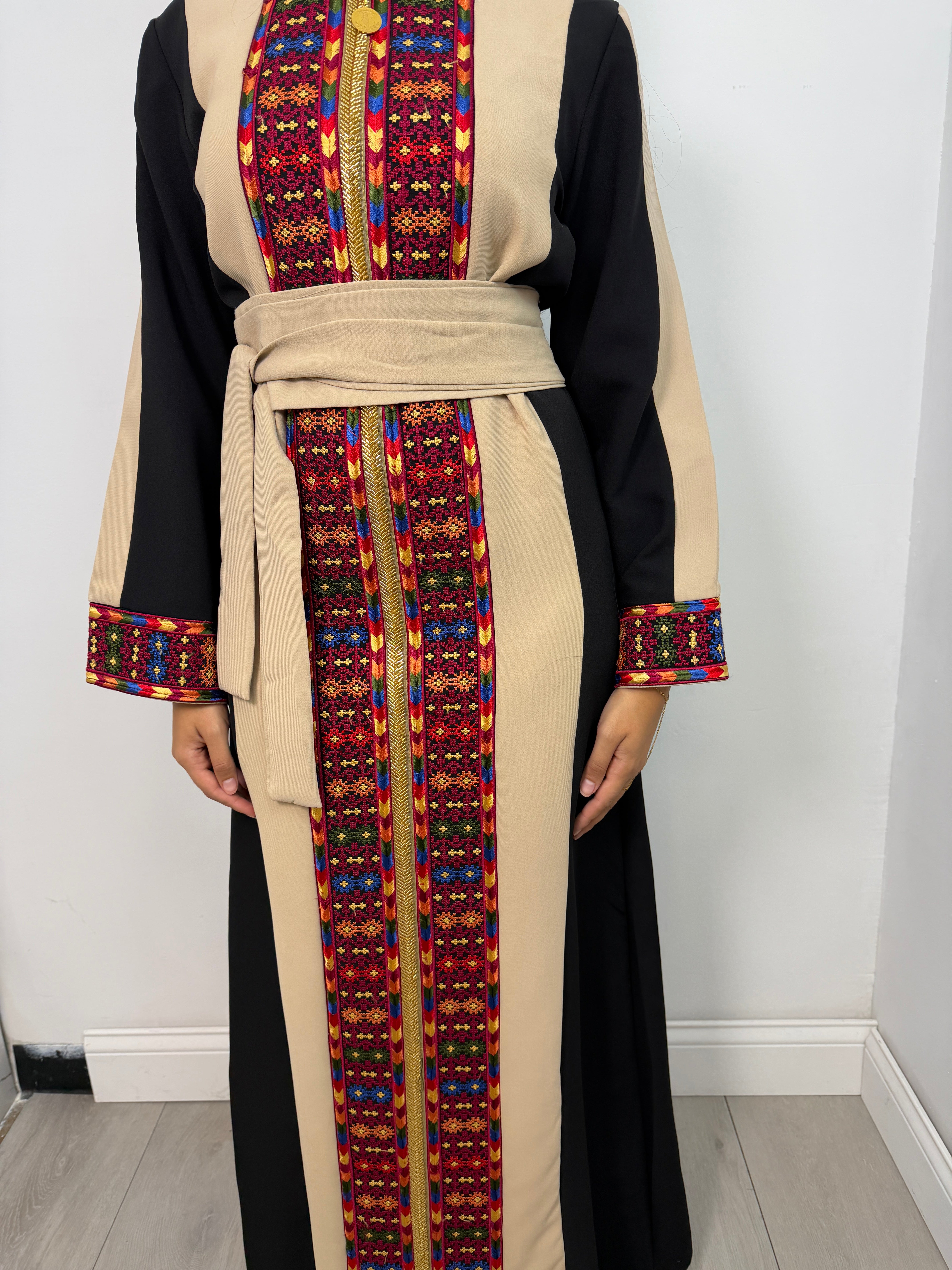 Falasteen Thobe Dress in Black and Beige - embroidery detail