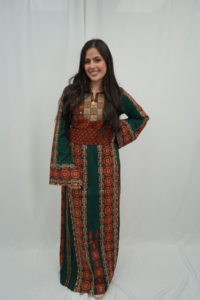 The Rihana Thobe Green