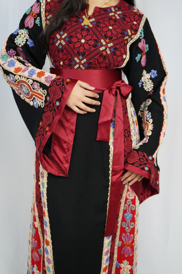 Heritage Bloom Thobe Black