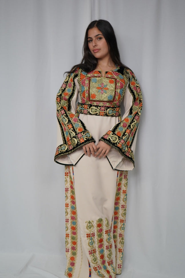 Yasmine Thobe Beige