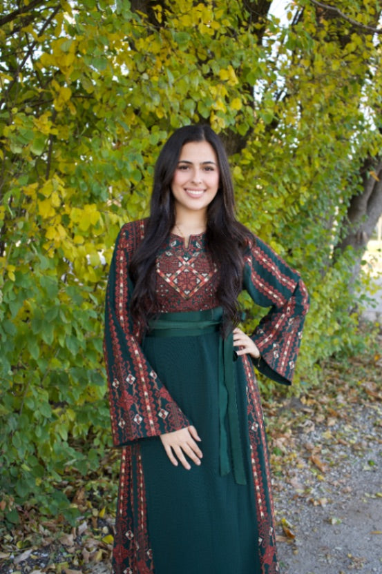 Yara Green and Red Thobe Green