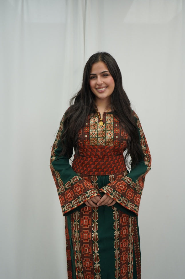 The Rihana Thobe Green